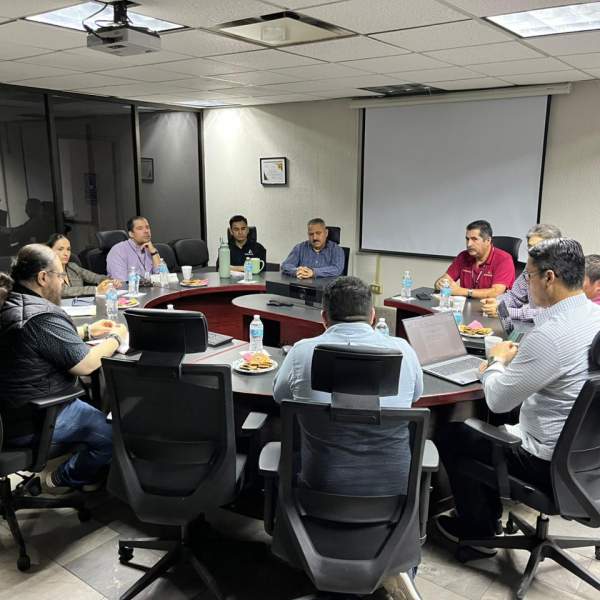 Reunión para la implementación de los servicios que permitirán la actualización del impuesto predial.